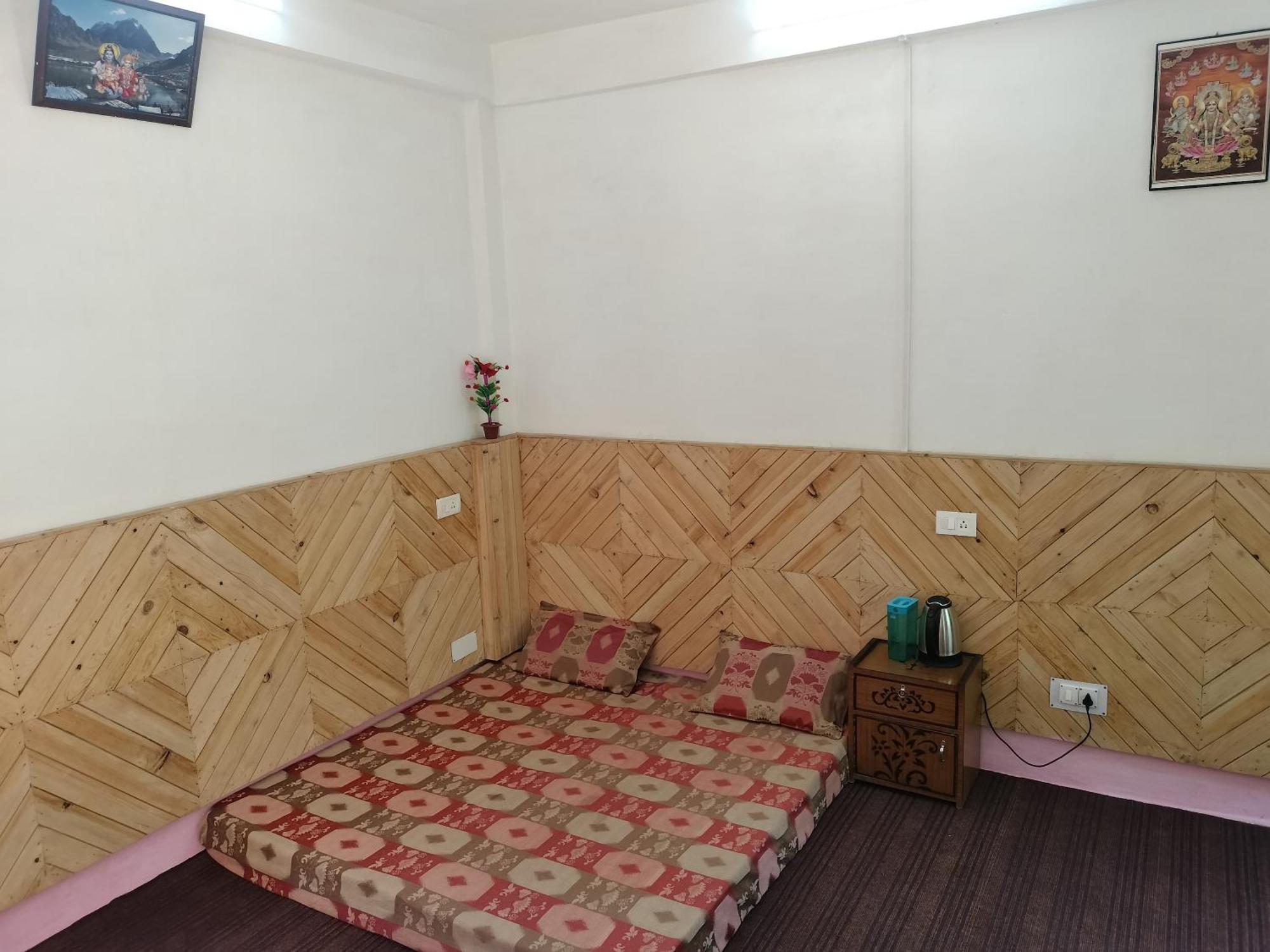 Homestay Aman Place River Touch *