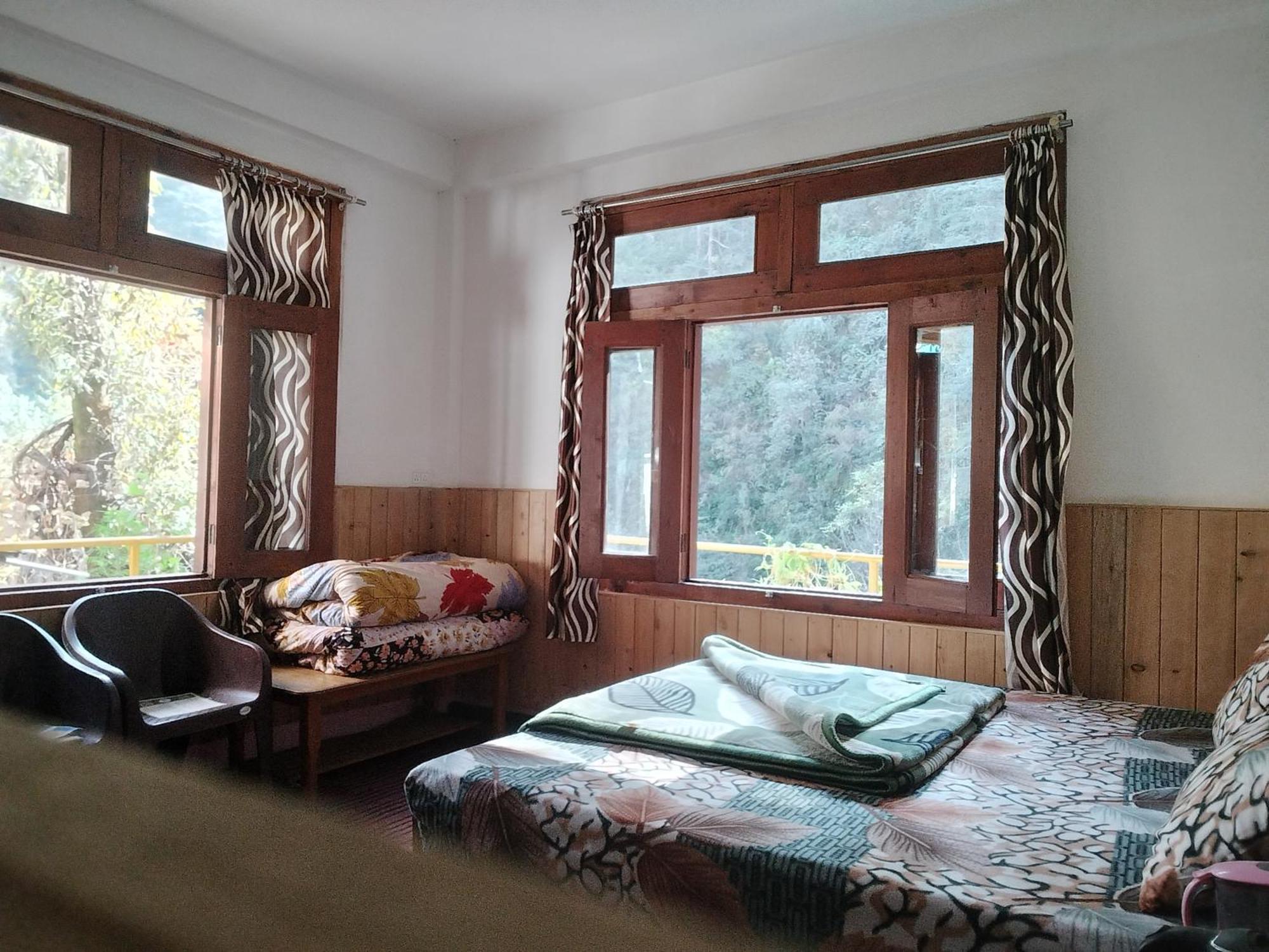 Homestay Aman Place River Touch Jibhi